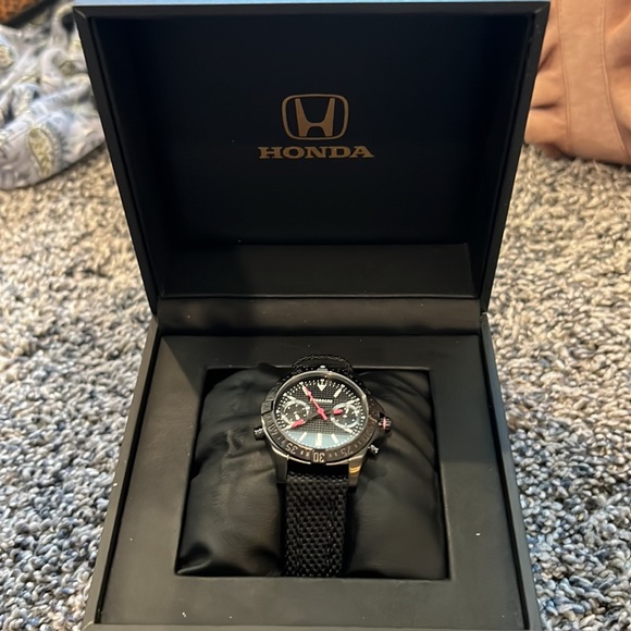 Tourneau watch - Picture 2 of 3